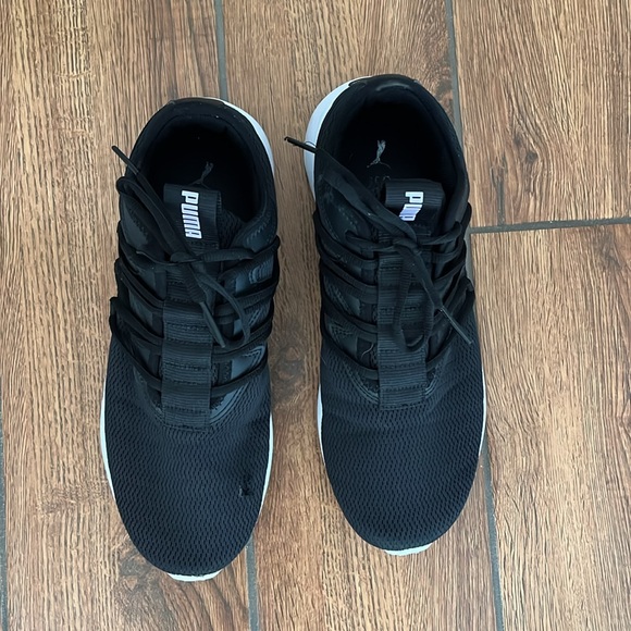 🌟🌟 SUPER COMFY Ladies Puma Sneakers Size 10 - Picture 2 of 9